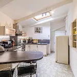 Beautiful Home In Cannes With Kitchen