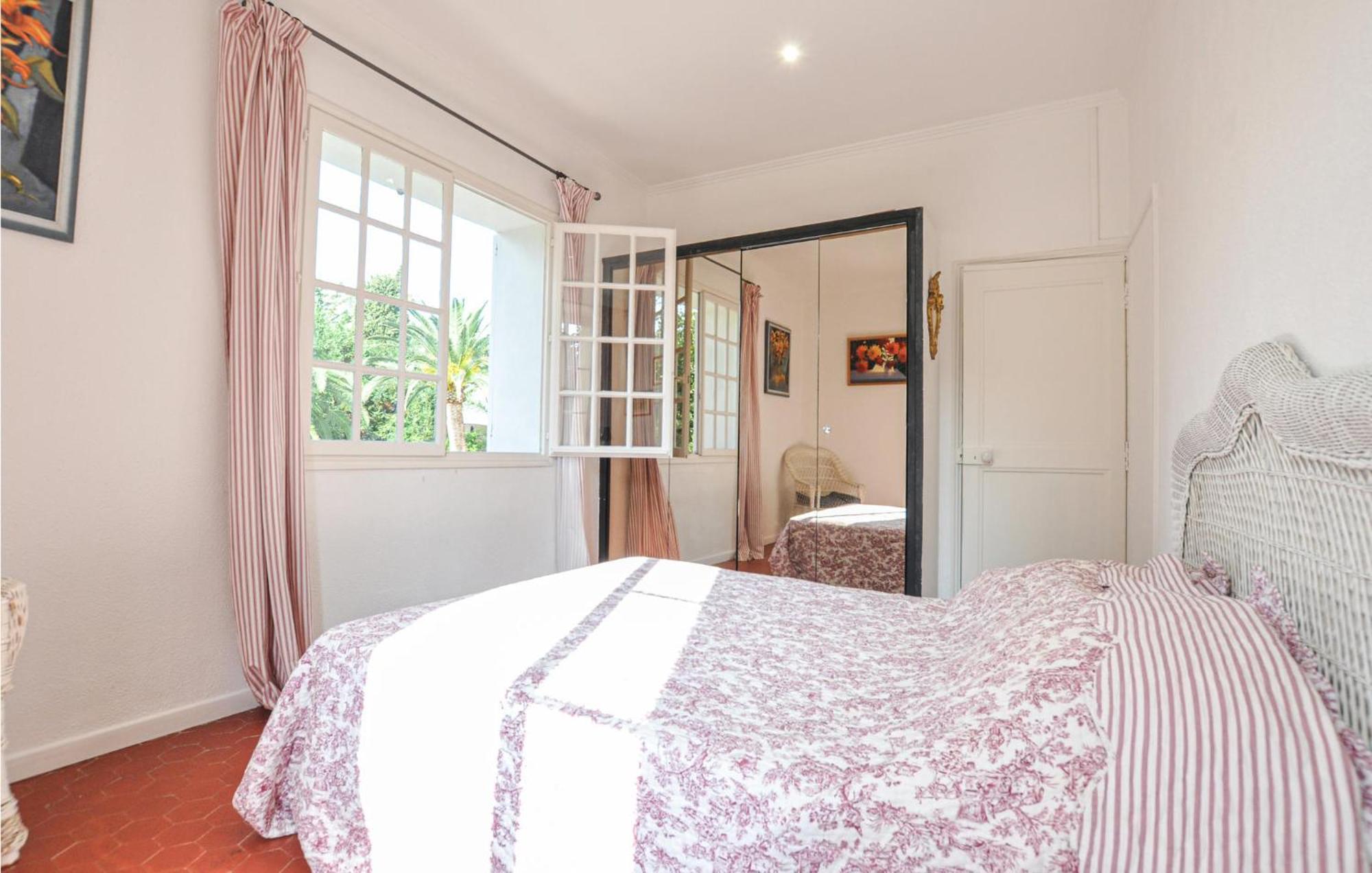 Beautiful In With Kitchen Hébergement de vacances